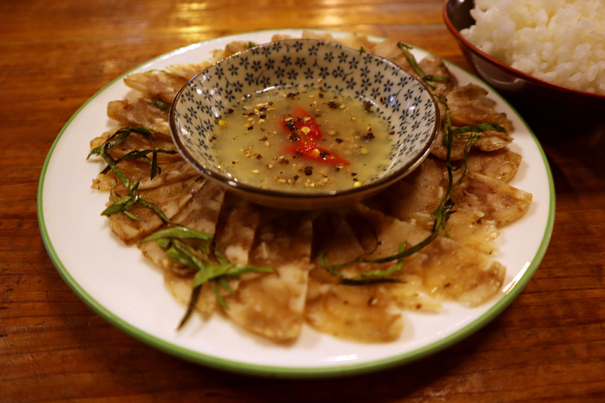 新北瑞芳|食不厭_九份|薑片小卷真的不得了好吃!