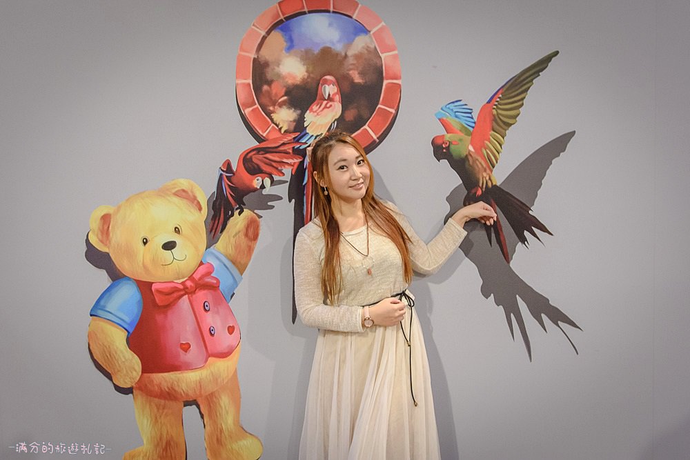 新竹東區景點》小熊博物館 台灣首座泰迪熊博物館 異國夢幻場景 小熊DIY 跟著泰迪熊玩樂環遊全世界 - 滿分的旅遊札記