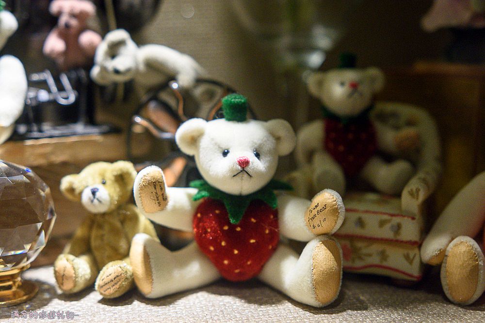 新竹東區景點》小熊博物館 台灣首座泰迪熊博物館 異國夢幻場景 小熊DIY 跟著泰迪熊玩樂環遊全世界 - 滿分的旅遊札記