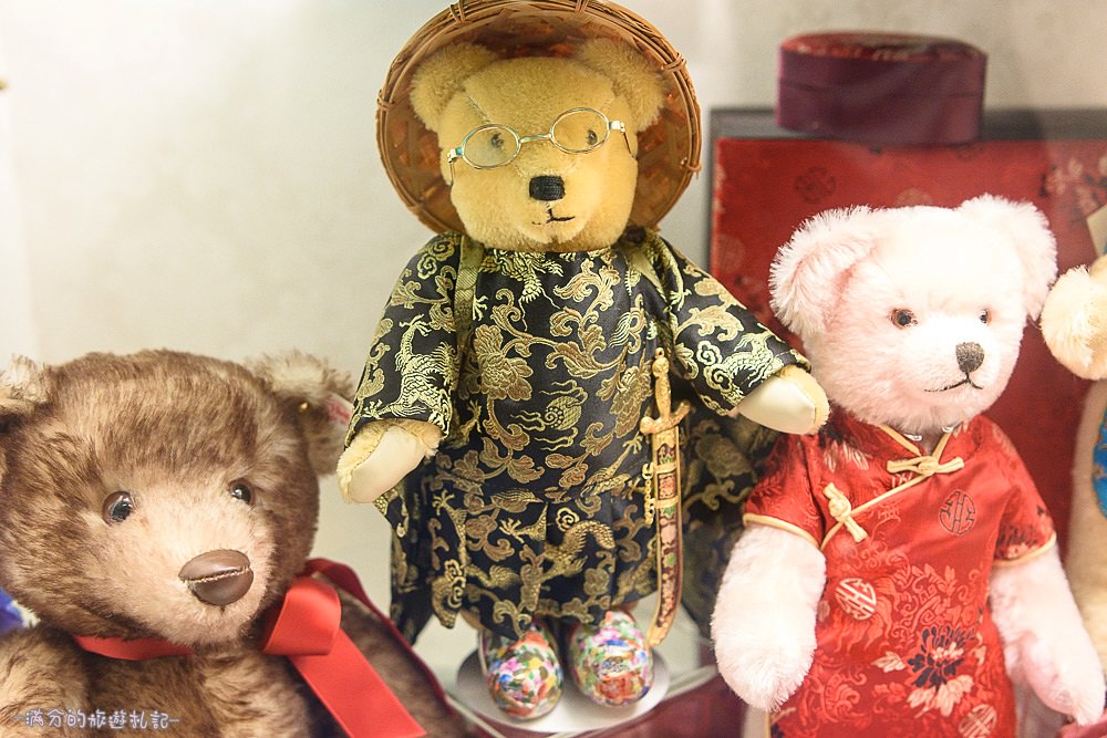 新竹東區景點》小熊博物館 台灣首座泰迪熊博物館 異國夢幻場景 小熊DIY 跟著泰迪熊玩樂環遊全世界 - 滿分的旅遊札記