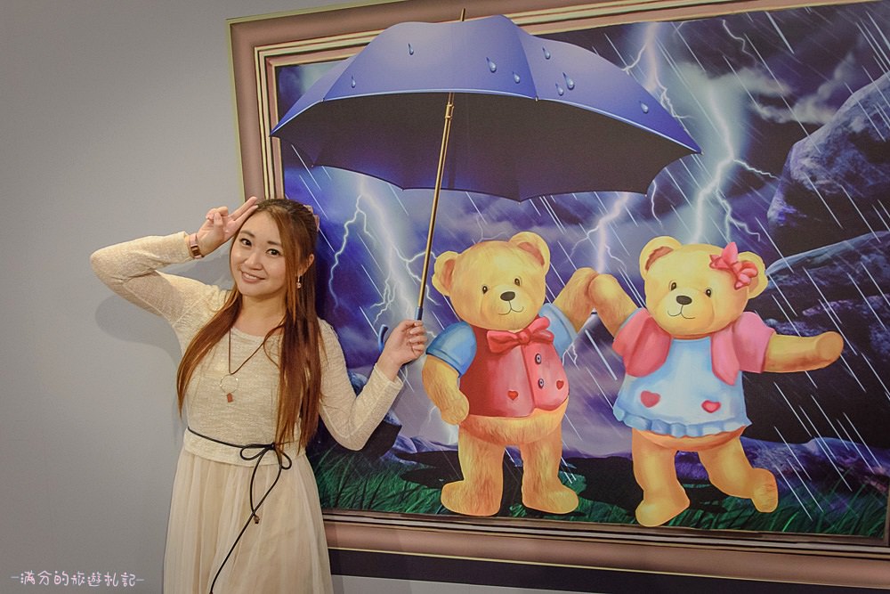 新竹東區景點》小熊博物館 台灣首座泰迪熊博物館 異國夢幻場景 小熊DIY 跟著泰迪熊玩樂環遊全世界 - 滿分的旅遊札記