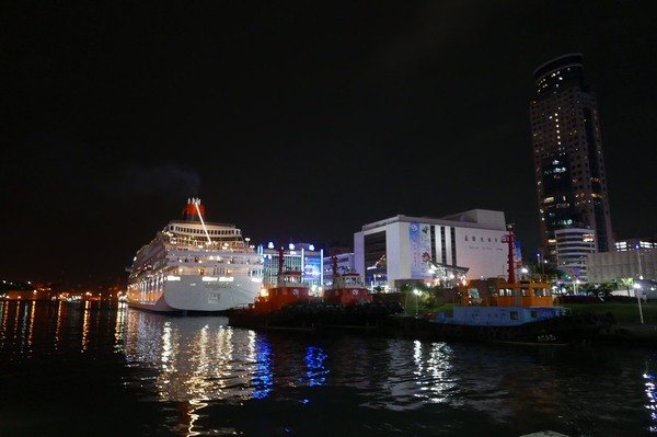 享住旅店：【國內旅遊/旅店推薦】基隆享住旅店絕對讓你好想住~阿爸A青春回憶攏底加啦！就來住一晩遠離台北市的喧囂人生吧～