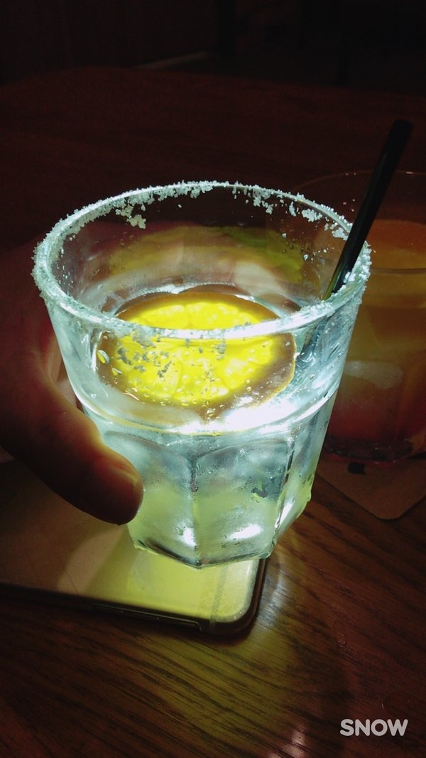 享住旅店：【國內旅遊/旅店推薦】基隆享住旅店絕對讓你好想住~阿爸A青春回憶攏底加啦！就來住一晩遠離台北市的喧囂人生吧～