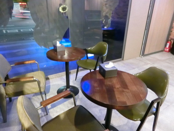 享住旅店：【國內旅遊/旅店推薦】基隆享住旅店絕對讓你好想住~阿爸A青春回憶攏底加啦！就來住一晩遠離台北市的喧囂人生吧～