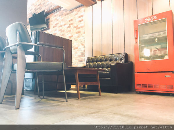 圓圓家出去玩-《基隆住宿》享住旅店，廟口走路3分鐘，交通便利，住宿旅遊好輕鬆