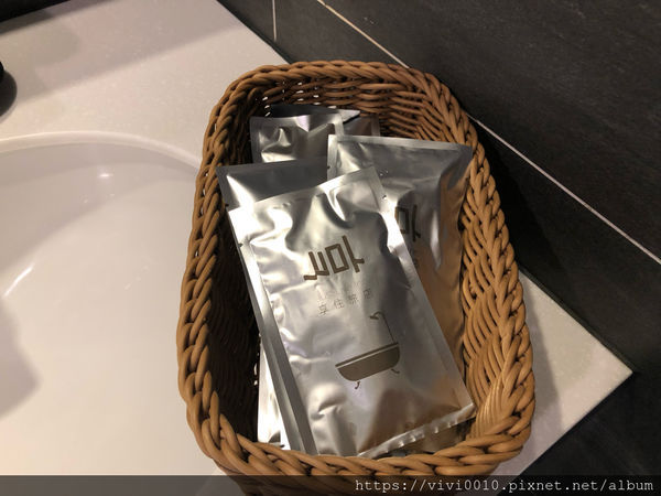 圓圓家出去玩-《基隆住宿》享住旅店，廟口走路3分鐘，交通便利，住宿旅遊好輕鬆