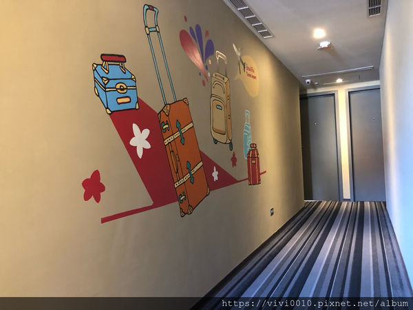 圓圓家出去玩-《基隆住宿》享住旅店，廟口走路3分鐘，交通便利，住宿旅遊好輕鬆