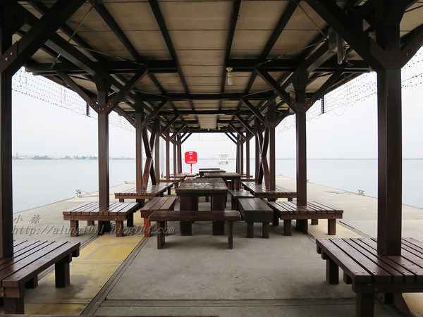 蚵殼島:蚵民不經意的傑作 ..大鵬灣蚵殼島