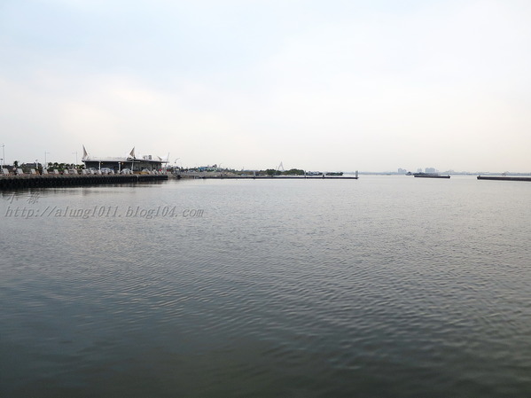 蚵殼島:蚵民不經意的傑作 ..大鵬灣蚵殼島