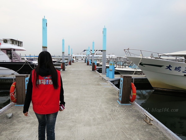 蚵殼島：蚵民不經意的傑作    ..大鵬灣蚵殼島