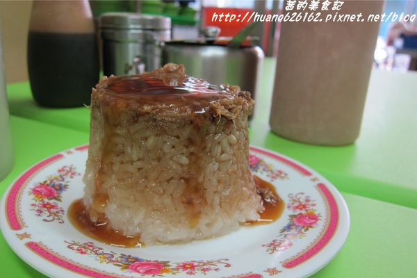 板橋祖傳筒仔米糕：【新北板橋區 】板橋懷德街傳承三代的好味道『板橋祖傳筒仔米糕』銅板美食 花枝羹/筒仔米糕/捷運江子翠站