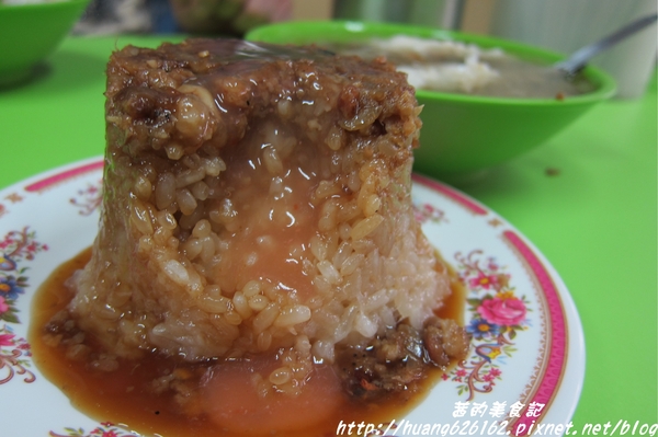 板橋祖傳筒仔米糕：【新北板橋區 】板橋懷德街傳承三代的好味道『板橋祖傳筒仔米糕』銅板美食 花枝羹/筒仔米糕/捷運江子翠站