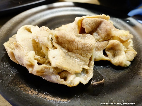 鍋太炫：【捷運美食】鍋太炫鍋物-永吉店 肉慾橫流M9雪花和牛/24公分超大澳州國王蝦 闇陰陽！這鍋太炫～近五分舖/後山埤站