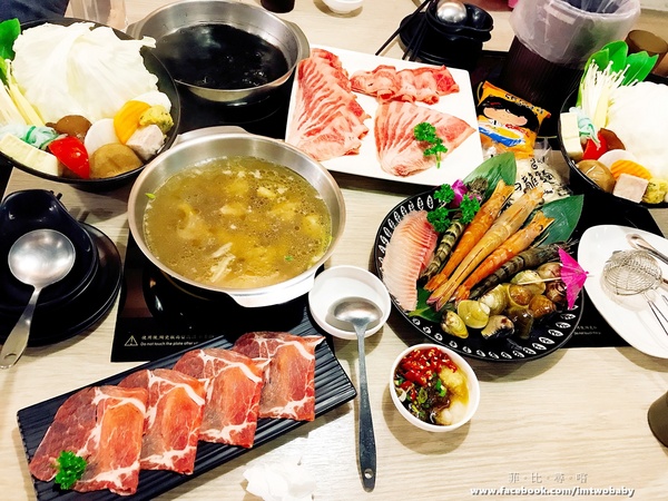 鍋太炫：【捷運美食】鍋太炫鍋物-永吉店 肉慾橫流M9雪花和牛/24公分超大澳州國王蝦 闇陰陽！這鍋太炫～近五分舖/後山埤站