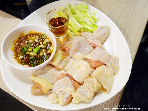 鍋太炫：【捷運美食】鍋太炫鍋物-永吉店 肉慾橫流M9雪花和牛/24公分超大澳州國王蝦 闇陰陽！這鍋太炫～近五分舖/後山埤站