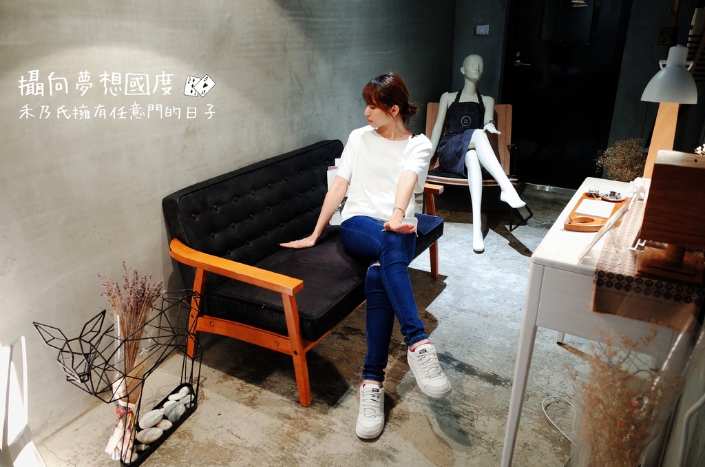 16-11-20-07-49-56-184_deco.jpg 16-11-20-07-49-56-184_deco.jpg