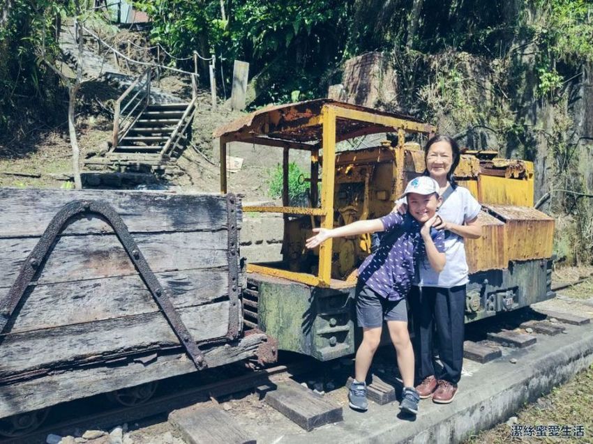 十分瀑布 祖孫合照