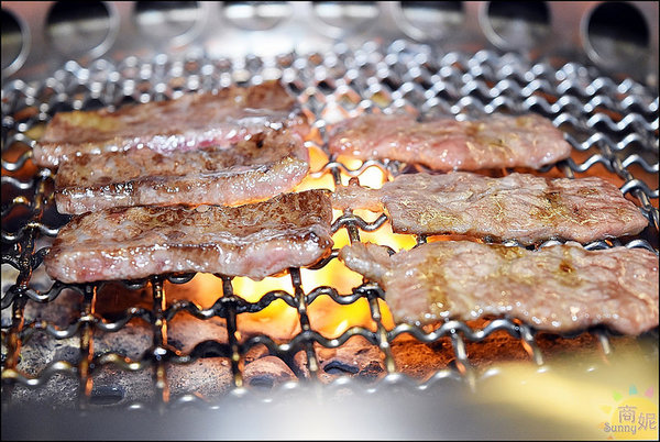 雲火日式燒肉:愛評網評選台中燒烤類評價第一名!獨家保水保鮮技術果然口感更棒更清爽@sunny吃喝遊樂