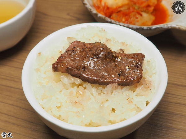 雲火日式燒肉： 雲火燒肉，Prime極上美牛套餐一次可吃到美牛、豬、雞七種肉肉阿~