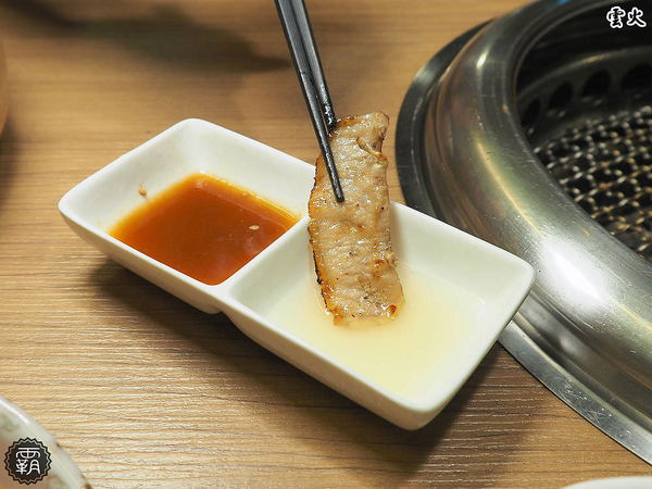 雲火日式燒肉： 雲火燒肉，Prime極上美牛套餐一次可吃到美牛、豬、雞七種肉肉阿~