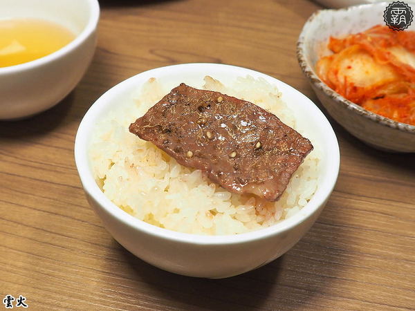 雲火日式燒肉： 雲火燒肉，Prime極上美牛套餐一次可吃到美牛、豬、雞七種肉肉阿~