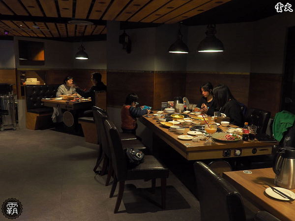 雲火日式燒肉： 雲火燒肉，Prime極上美牛套餐一次可吃到美牛、豬、雞七種肉肉阿~