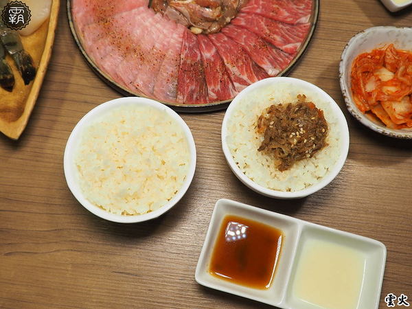 雲火日式燒肉： 雲火燒肉，Prime極上美牛套餐一次可吃到美牛、豬、雞七種肉肉阿~