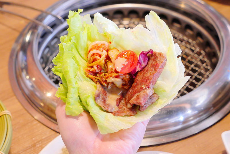 雲火日式燒肉：時尚空間精緻燒肉食材 雙人套餐享受西班牙伊比利豬加和牛雙重奏的美妙滋味！