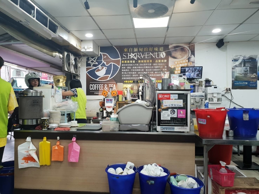 【中和.泰緬街】早餐.午餐推薦沅保奶茶。超熱門早餐印度奶茶+印度鬆餅+烤餅