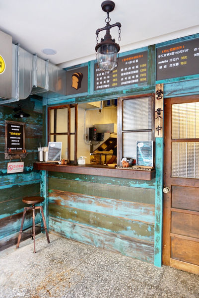 ［中山區 捷運中山國小站］A婆古早味炭烤三明治 份量破表的巨無霸吐司！挑戰你的胃容量!!!