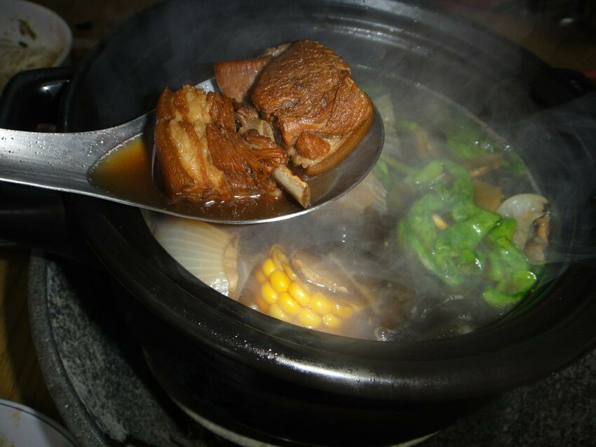 【美食】竹南科學園區美食推薦 超人氣苗栗竹南正宗老店羊肉爐推薦「詹師傅 竹南越式羊肉爐」