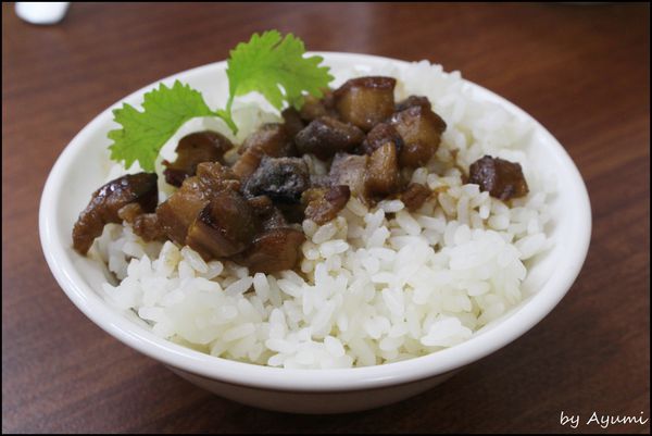 郭師傅飯鍋料理：[食記]郭師傅飯鍋料理~北海道白粒味增鍋