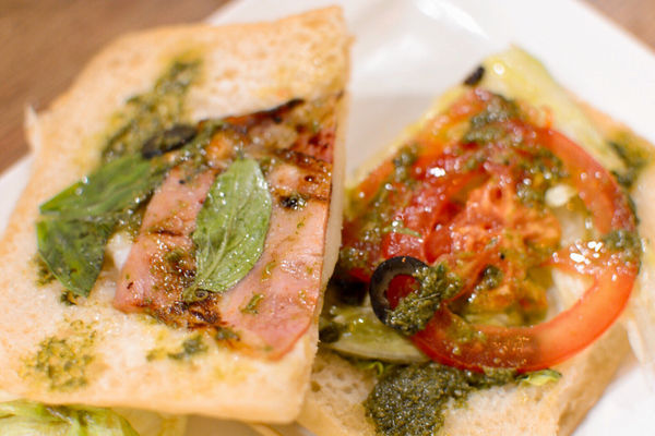 ［桃園市 中壢區］豐滿總匯三明治 豐滿中壢中原店 早起後的大滿足  中壢早午餐 咖啡下午茶 中原夜市 中原大學