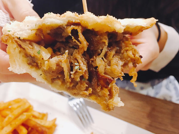 ［桃園市 中壢區］豐滿總匯三明治 豐滿中壢中原店 早起後的大滿足  中壢早午餐 咖啡下午茶 中原夜市 中原大學