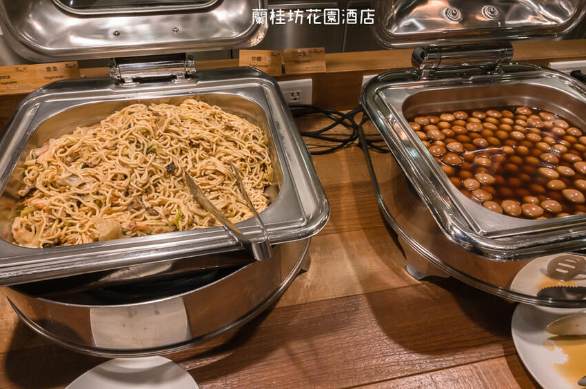 ｜嘉義住宿｜蘭桂坊花園酒店，離嘉義必逛的文化路夜市走路只要5分鐘，吃林聰明沙鍋魚頭也很方便 - 婷兒旅行地圖