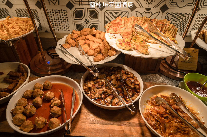 ｜嘉義住宿｜蘭桂坊花園酒店，離嘉義必逛的文化路夜市走路只要5分鐘，吃林聰明沙鍋魚頭也很方便 - 婷兒旅行地圖