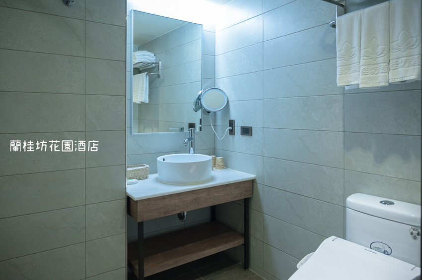 ｜嘉義住宿｜蘭桂坊花園酒店，離嘉義必逛的文化路夜市走路只要5分鐘，吃林聰明沙鍋魚頭也很方便 - 婷兒旅行地圖