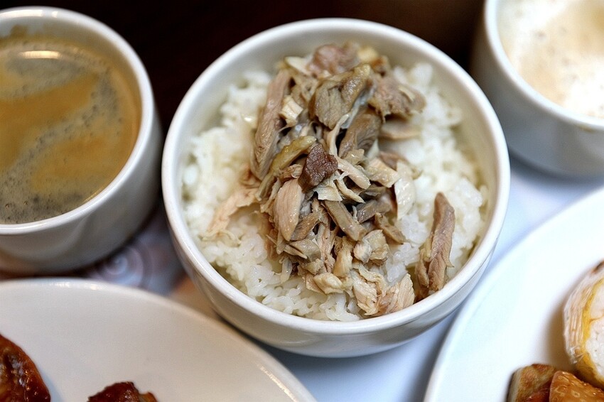 嘉義住宿首選!秒到文化路夜市商圈 超狂早餐吃到飽 咖啡全天免費供應|蘭桂坊花園酒店