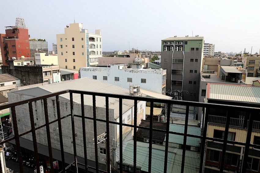 嘉義住宿首選!秒到文化路夜市商圈 超狂早餐吃到飽 咖啡全天免費供應|蘭桂坊花園酒店