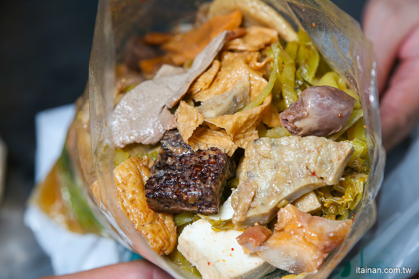 來嘉義住這裡!鄰近文化夜市的『蘭桂坊花園酒店』自助式早餐超豐盛,還有雞肉飯無限吃,再一併收藏文化夜市必吃小吃吧!! - 台南好Food遊