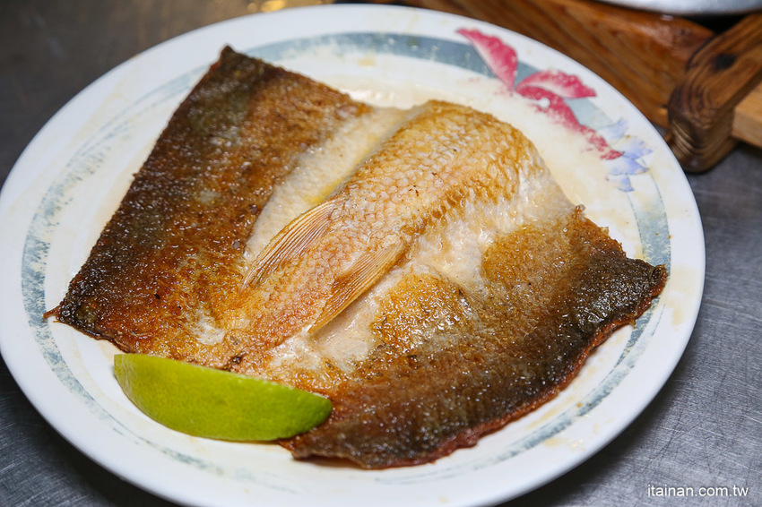 來嘉義住這裡!鄰近文化夜市的『蘭桂坊花園酒店』自助式早餐超豐盛,還有雞肉飯無限吃,再一併收藏文化夜市必吃小吃吧!! - 台南好Food遊