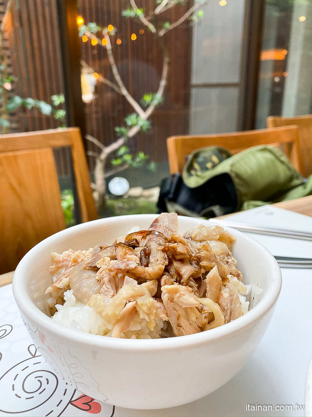 來嘉義住這裡!鄰近文化夜市的『蘭桂坊花園酒店』自助式早餐超豐盛,還有雞肉飯無限吃,再一併收藏文化夜市必吃小吃吧!! - 台南好Food遊