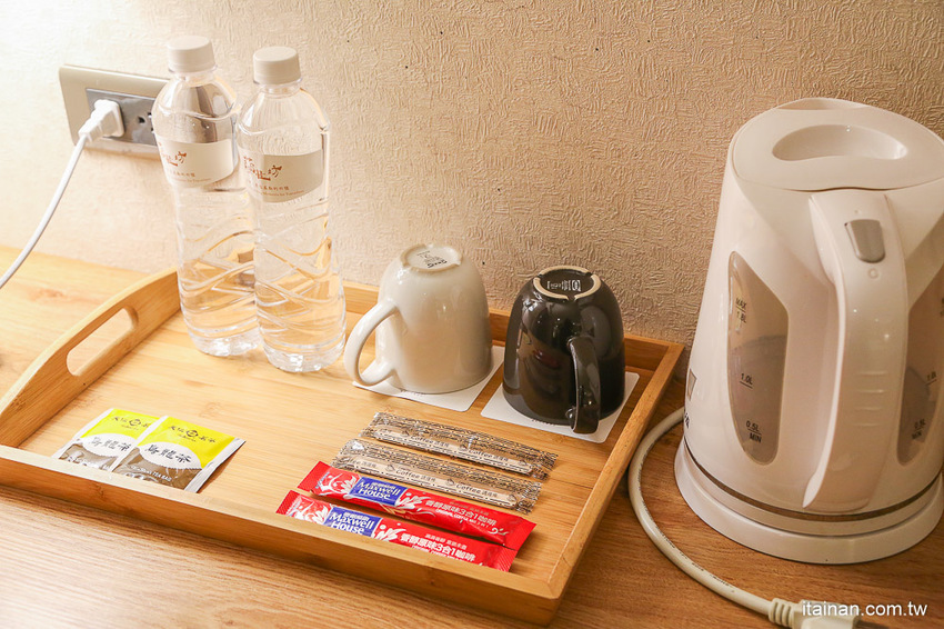 來嘉義住這裡!鄰近文化夜市的『蘭桂坊花園酒店』自助式早餐超豐盛,還有雞肉飯無限吃,再一併收藏文化夜市必吃小吃吧!! - 台南好Food遊