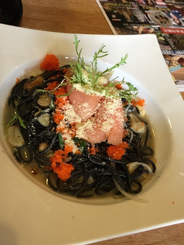 Aqua Kiss 水吻2(Surfer店)：內湖美食（內科美食）－水吻２特色義大利餐廳冰品讓你吃過就忘不了喔！超推薦義式墨魚燉飯及義式燻雞pizza gaga～