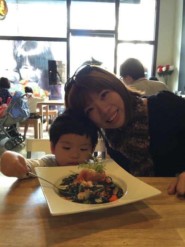 Aqua Kiss 水吻2(Surfer店)：內湖美食（內科美食）－水吻２特色義大利餐廳冰品讓你吃過就忘不了喔！超推薦義式墨魚燉飯及義式燻雞pizza gaga～