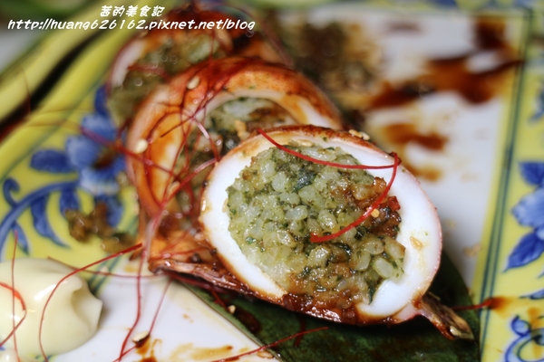 香聚餐酒館：【台北大安區】東區餐酒館推薦『香聚餐酒館 The Dainties Bistro』必點日式料理丼飯/燒烤 鮮烤透抽(青醬）、手作鮮魚一夜干、烤豬五花私房辣味....每一道料理都非常下酒好吃~