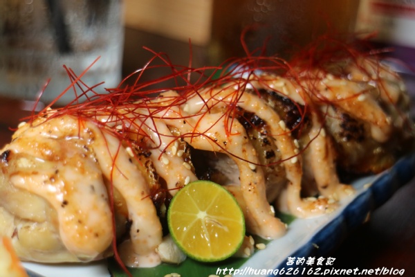 香聚餐酒館：【台北大安區】東區餐酒館推薦『香聚餐酒館 The Dainties Bistro』必點日式料理丼飯/燒烤 鮮烤透抽(青醬）、手作鮮魚一夜干、烤豬五花私房辣味....每一道料理都非常下酒好吃~