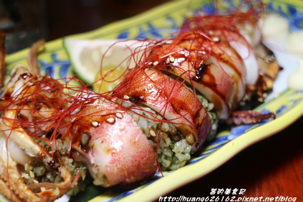 香聚餐酒館：【台北大安區】東區餐酒館推薦『香聚餐酒館 The Dainties Bistro』必點日式料理丼飯/燒烤 鮮烤透抽(青醬）、手作鮮魚一夜干、烤豬五花私房辣味....每一道料理都非常下酒好吃~