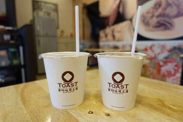 麥町吐司工房(寶興店)‧獨家蛋餃子配上中秋烤肉捲餅，傳統又有新意的早餐吃不膩!!!