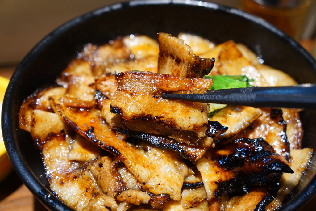烤五花丼飯大
